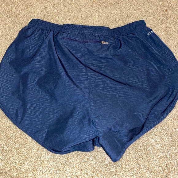 Nike free run shorts - Picture 2 of 3